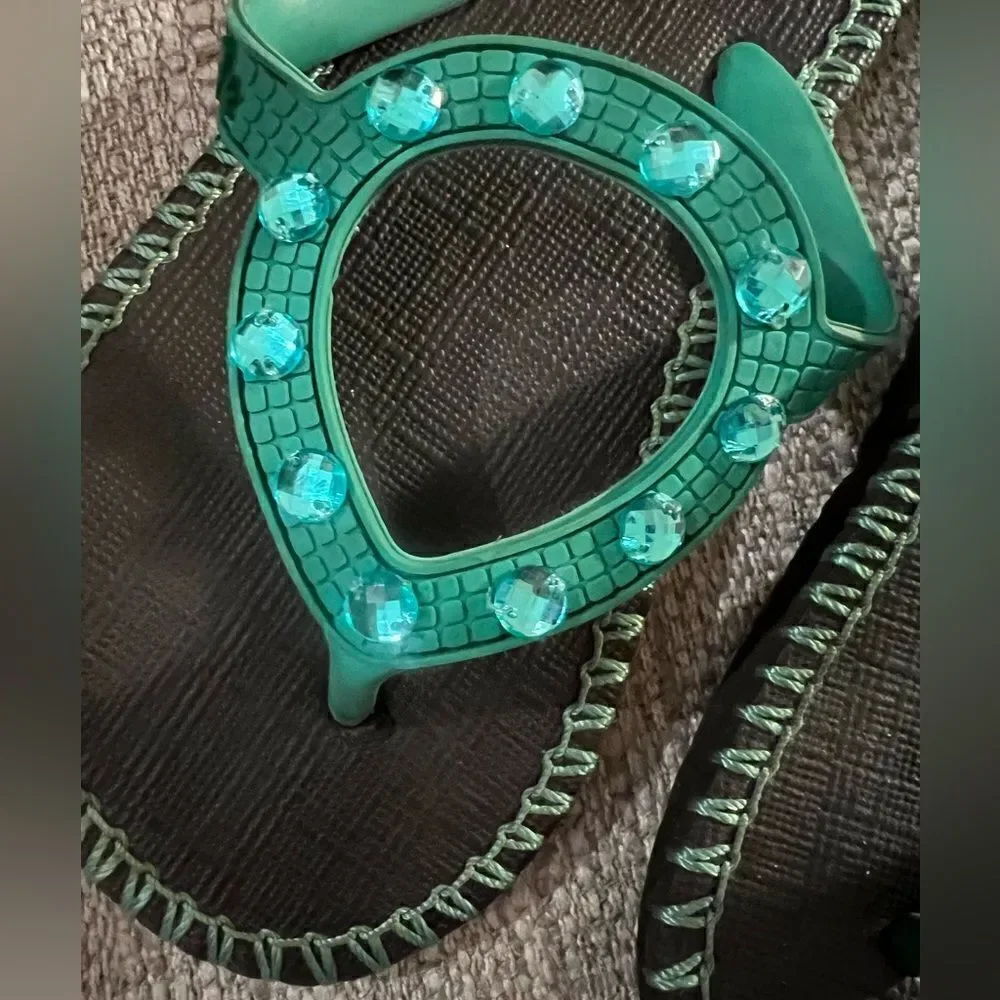Adorable Sanuk teal rhinestone embellished girls sandals size 12/13